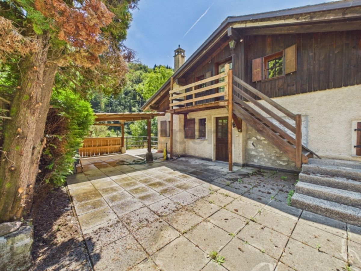 Maison villageoise de 3 appartements (2x 3.5 pces et 1x 2.5 pces) au calme absolu - 11