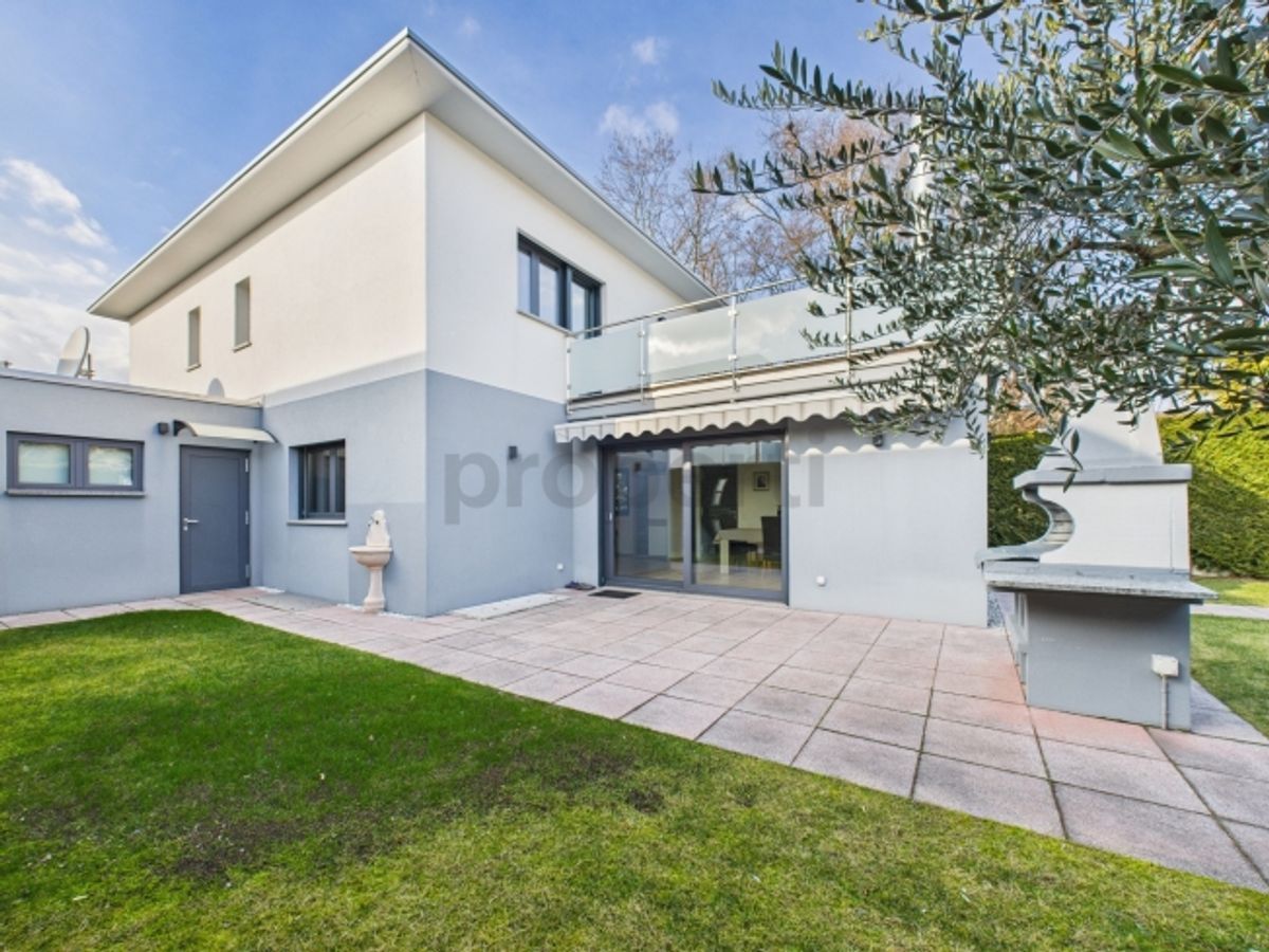 Moderna casa indipendente 8 locali con ampio parcheggio, Cadempino - 0