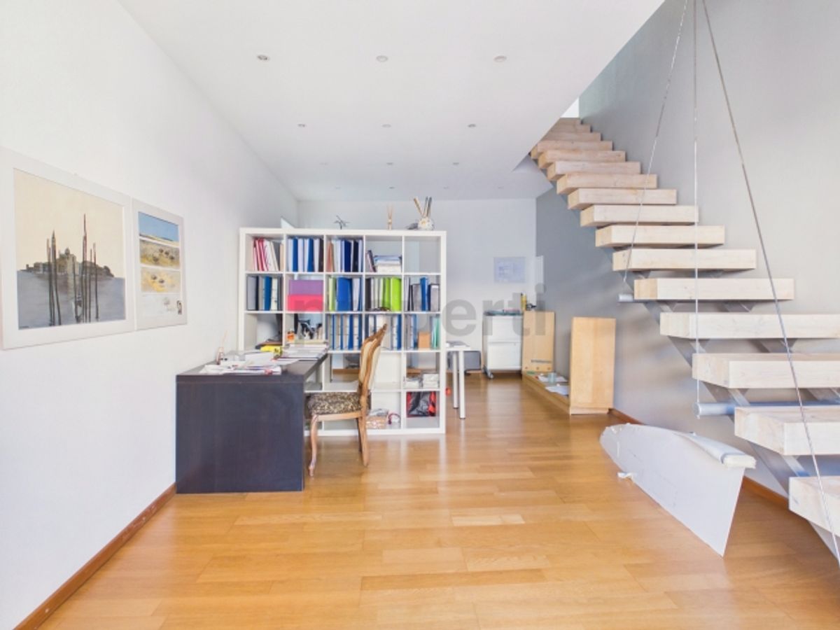 Palazzina ristrutturata nel cuore di Contone un affascinante attico duplex e due appartamenti già locati. - 6