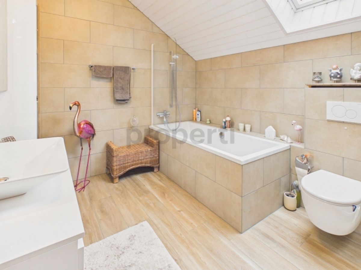 Moderne 3.5-Zimmer-Attikawohnung mit Balkon, Kallnach - 10