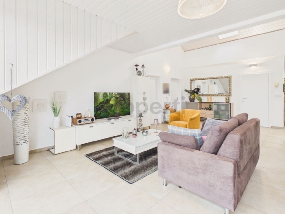 Moderne 3.5-Zimmer-Attikawohnung mit Balkon, Kallnach - 1
