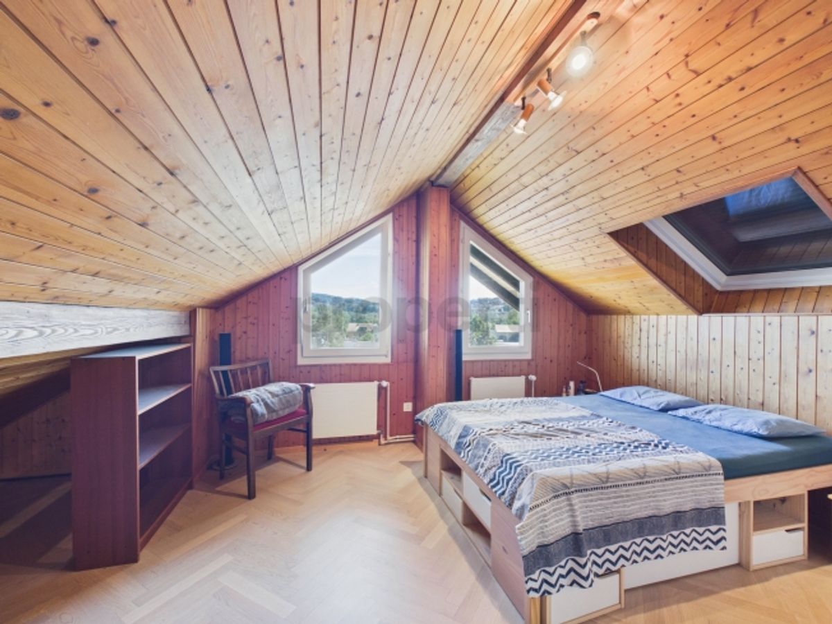 Charmantes Haus im Chalet-Stil, von Natur umgeben und mit schöner Aussicht - 10