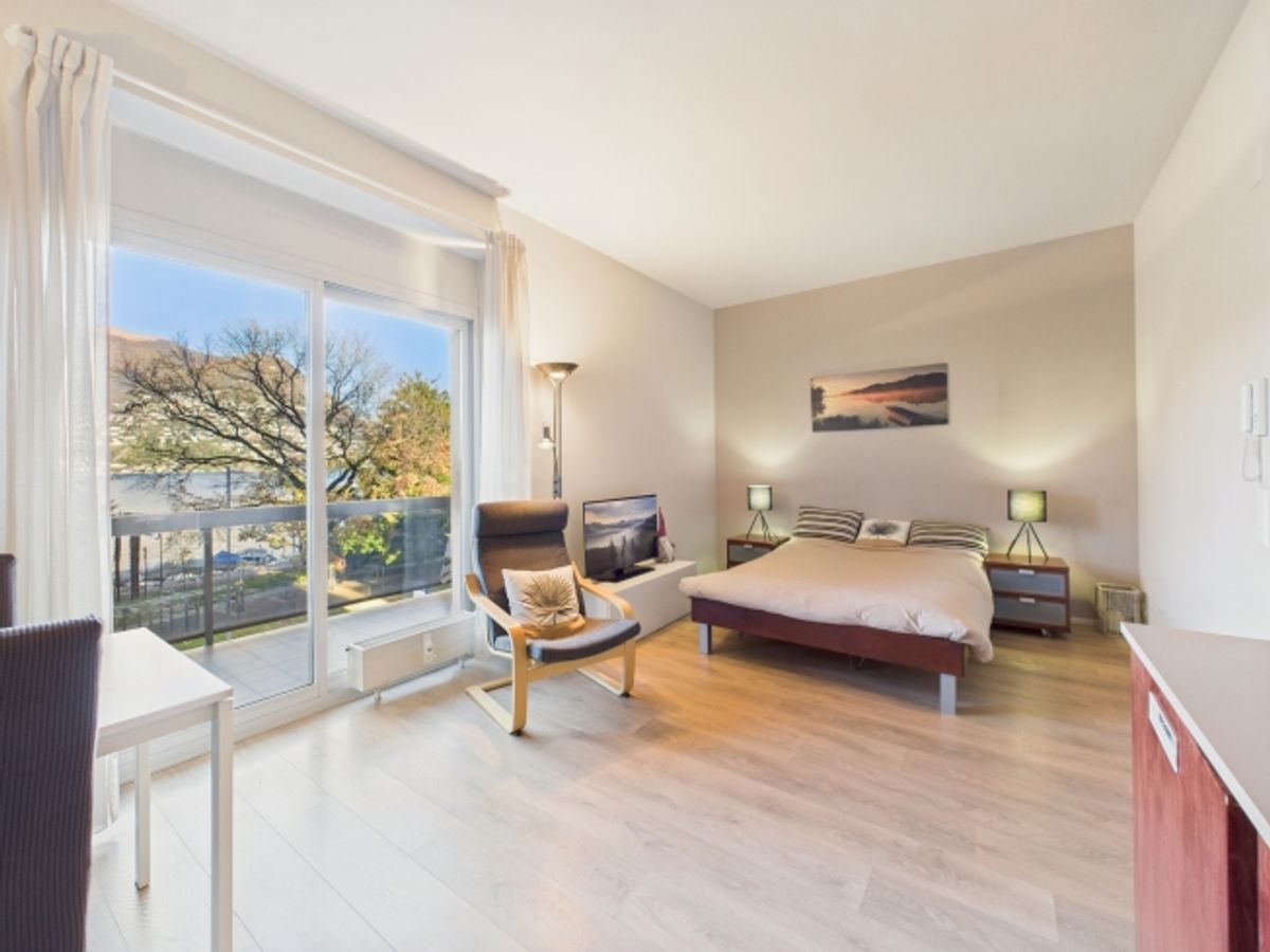 Paradiso elegante 1.5 locali ristrutturato fronte lago, ideale anche come investimento - 0
