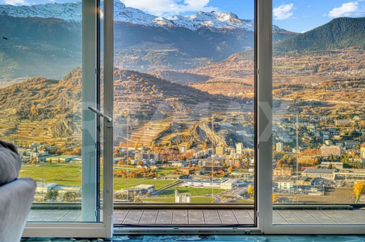 Neue Villa 2025 | Duplex 4,5p 151 m² verglaste Terrasse | Blick auf die Rhônetal-Höhen von Sion - 0