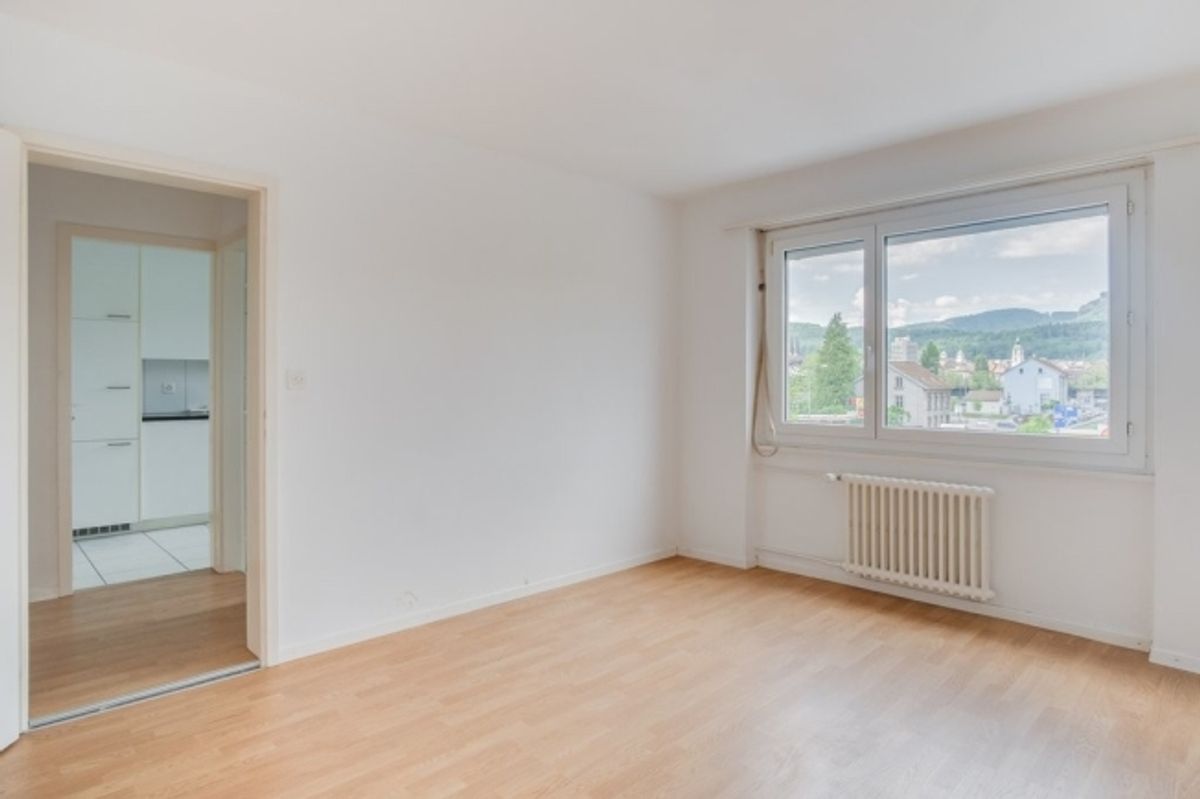 PLATZ FÜR DIE GANZE FAMILIE WOHNUNG AN TOP LAGE IN OLTEN ZU VERMIETEN - 2