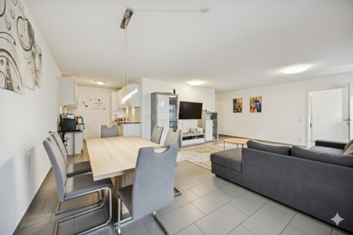 3.5-Zimmer-Attikawohnung mit 75m² Privater Dachterrasse - 2