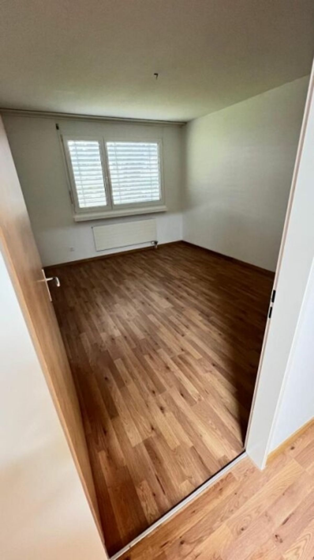 schöne 4 1/2 Zimmer Wohnung - 4