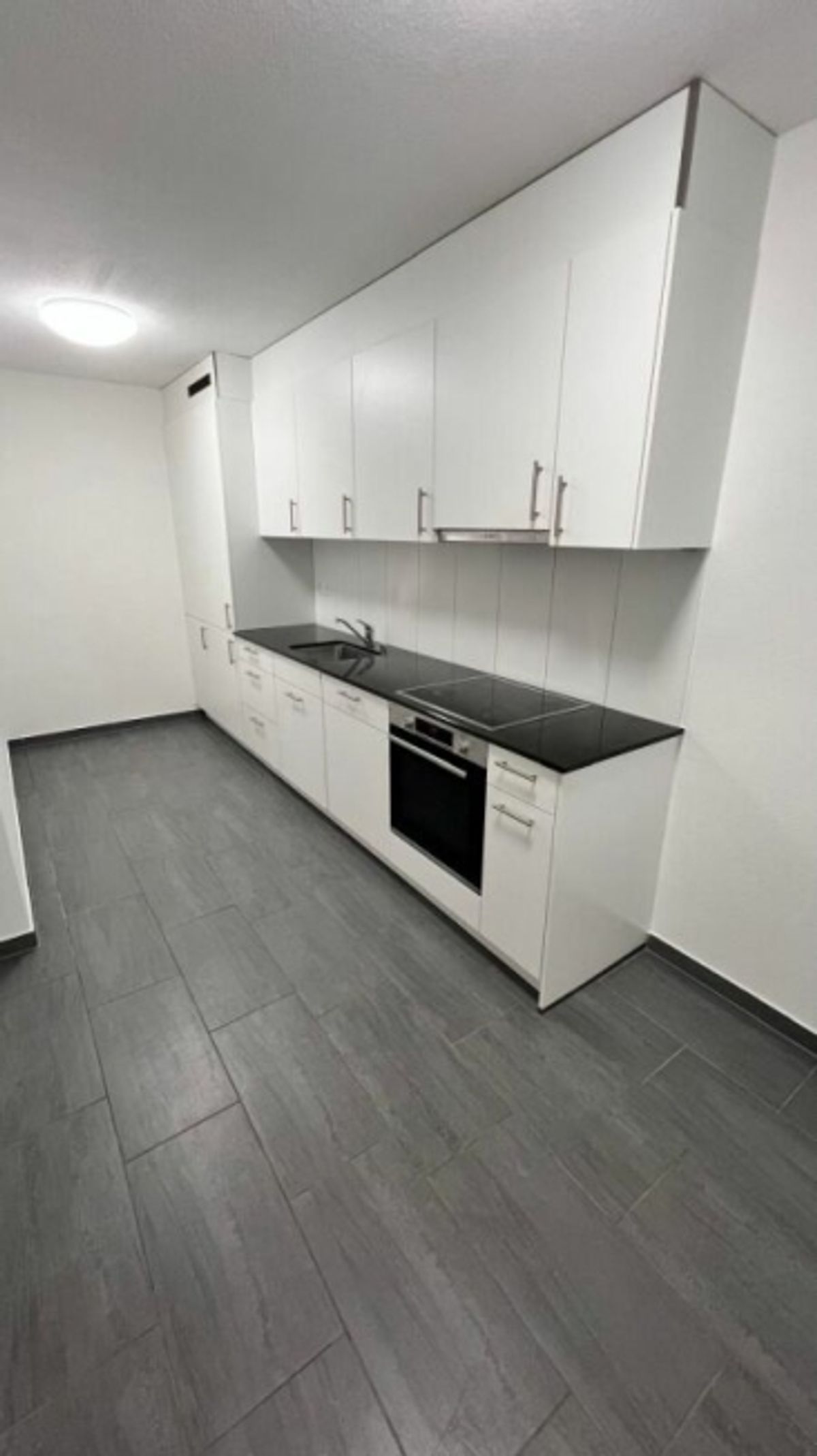 schöne 4 1/2 Zimmer Wohnung - 7