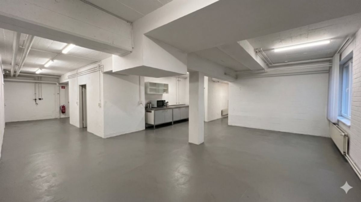GEWERBERAUM AN ATTRAKTIVER LAGE ZU VERMIETEN - 1