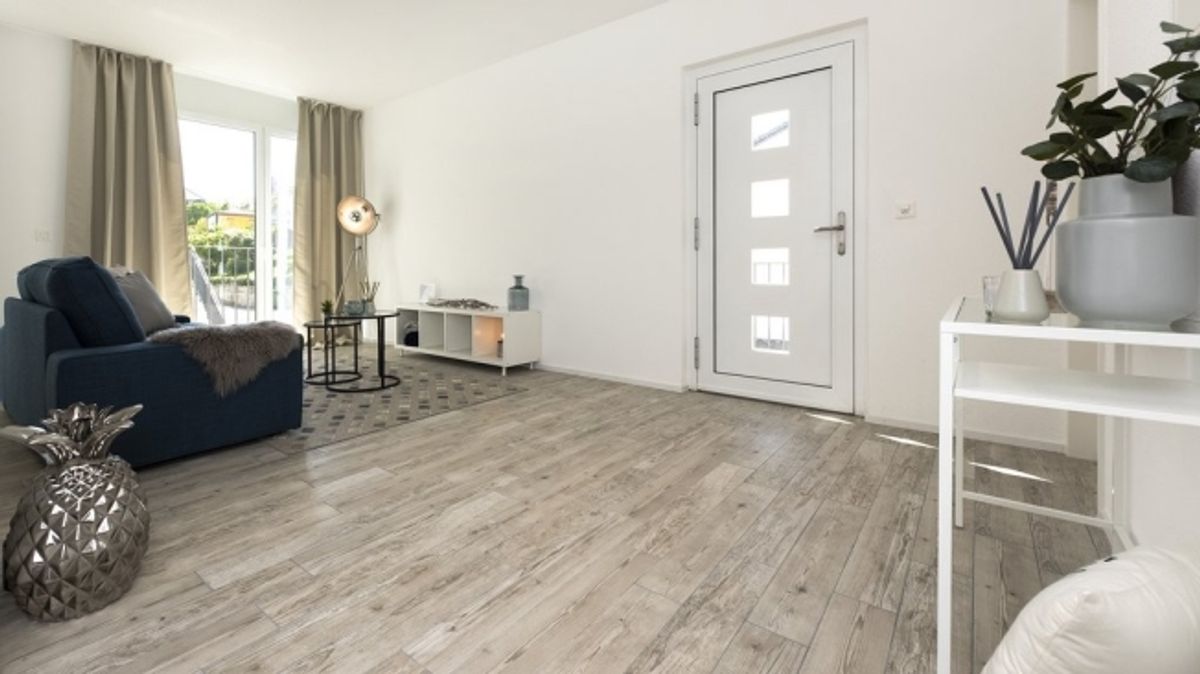 EINZIGARTIGE MAISONETTE-WOHNUNG IN SAFENWIL - 2