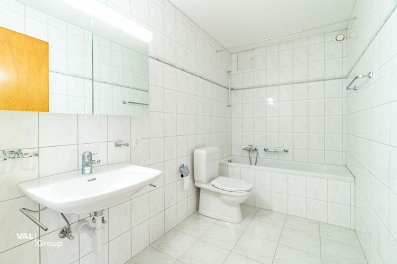Zentrale 3.5-Zimmer-Wohnung mit Balkon in Visp - 11