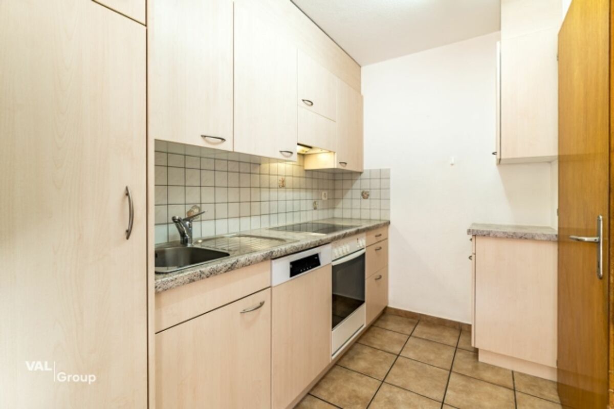 Zentrale 3.5-Zimmer-Wohnung mit Balkon in Visp - 1