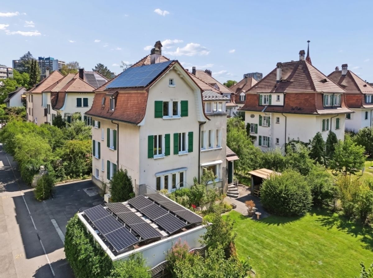 Dreifamilienhaus in Bern-Bümpliz mit Garten und seltenem Potenzial - 0