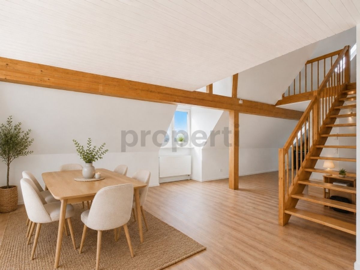 Charmante 4-Zimmer-Maisonette-Wohnung mit Dachgeschoss-Charme in Feuerthalen - 1