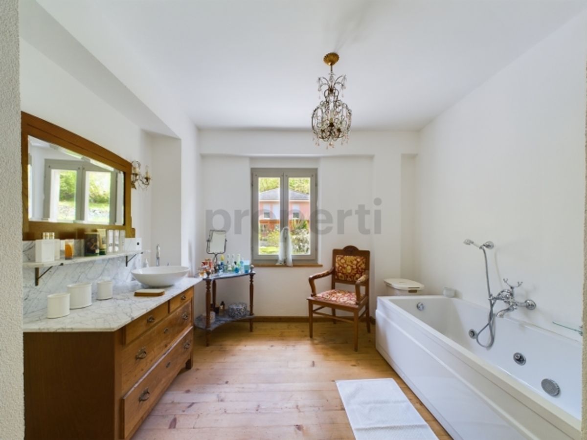 Pittoresca casa plurifamiliare con terreno nel cuore della Val di Blenio / Malvenfarbiges Mehrfamilienhaus mit Grundstück im Herzen des Bleniotals - 3