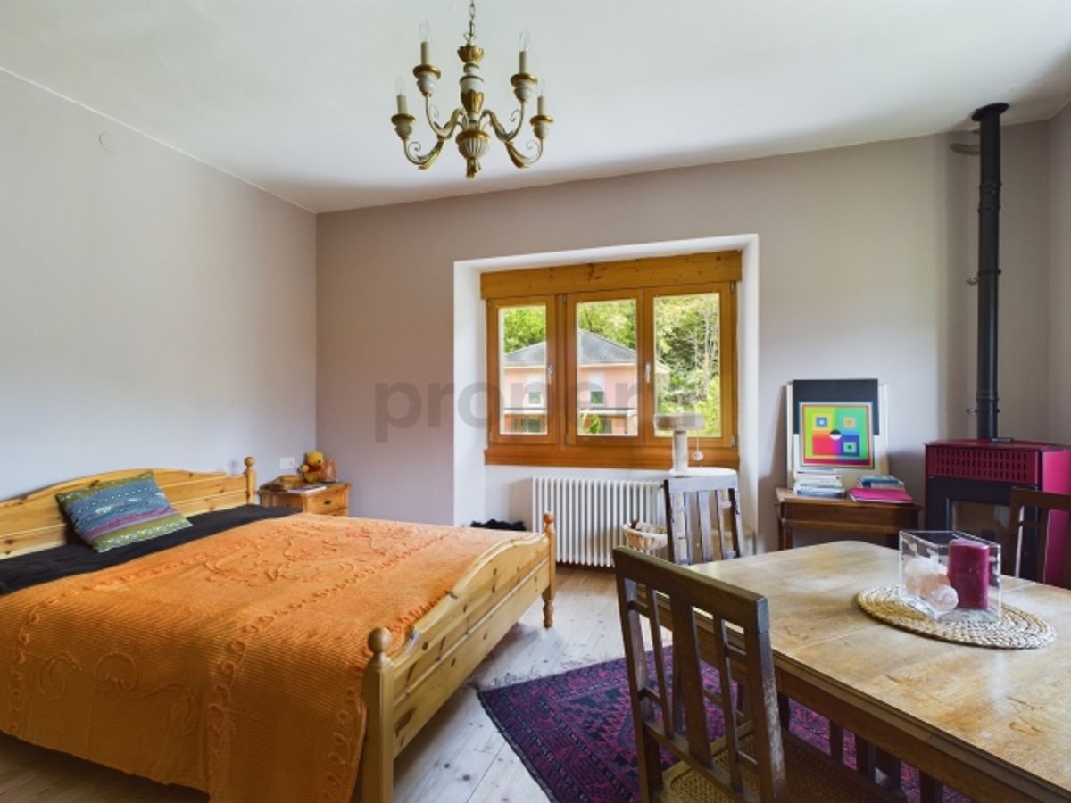 Pittoresca casa plurifamiliare con terreno nel cuore della Val di Blenio / Malvenfarbiges Mehrfamilienhaus mit Grundstück im Herzen des Bleniotals - 6