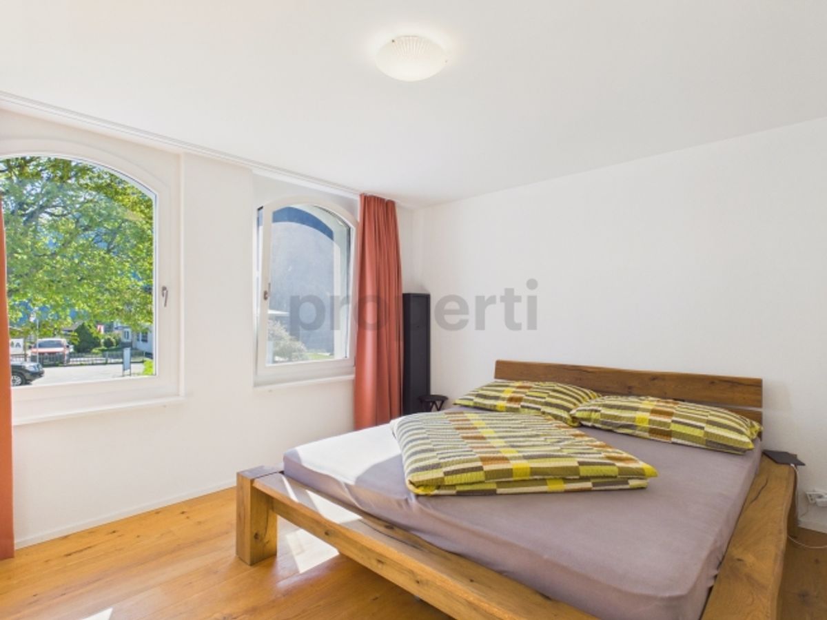 Moderne 2.5-Zimmer-Wohnung mit grossem Balkon in Rabius - 6