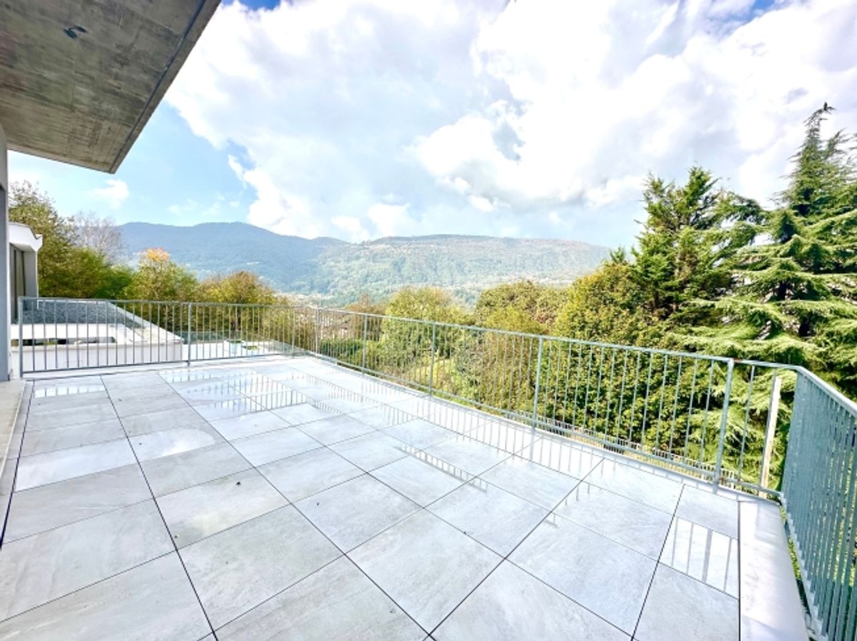 Villa da sogno a Lugano con 6,5 locali e vista mozzafiato - 8