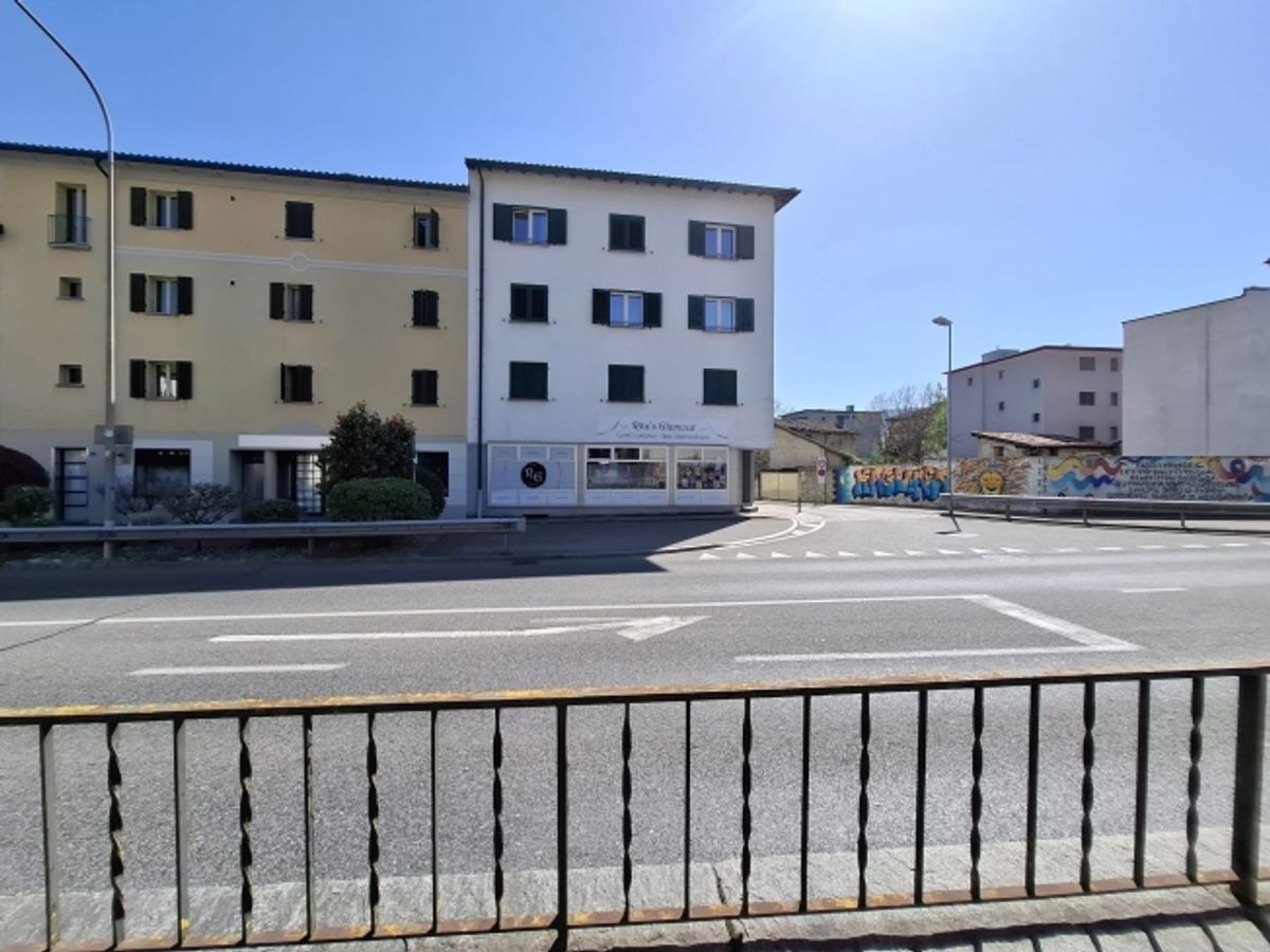 Fantastica proprietà a Magliaso, Canton Ticino - Stabile a reddito - 1