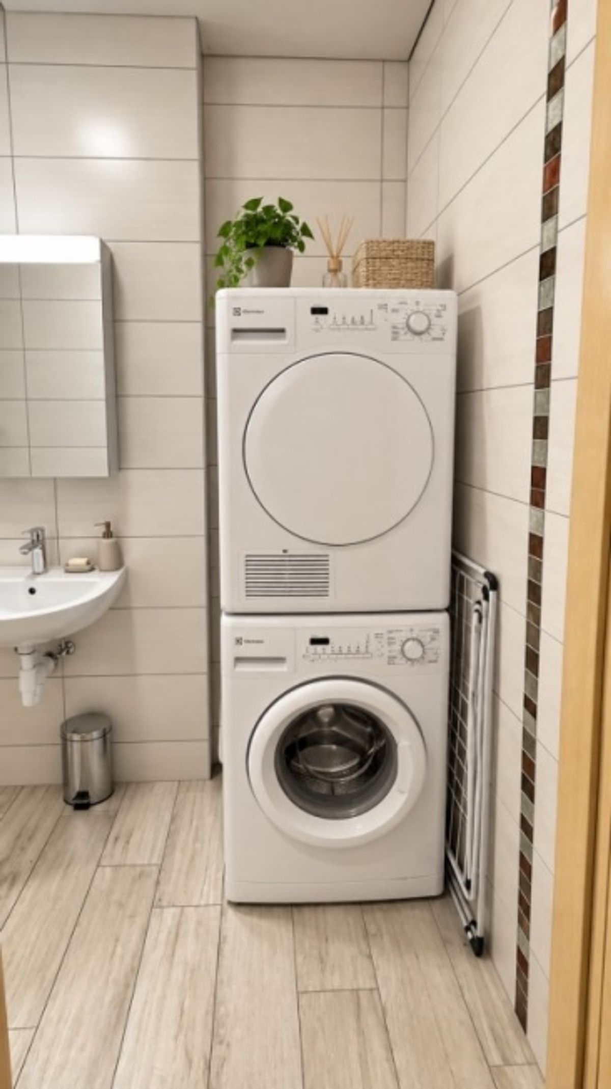 Wunderschöne und geräumige 4,5-Zimmer-Dachwohnung im Zentrum von Orbe - 9