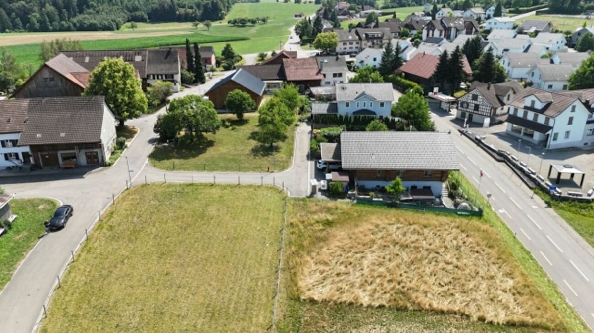 Neubau 5.5-Zi.-Doppeleinfamilienhaus an erhöhter Wohnlage mit Weitsicht in Amlikon-Bissegg (Haus A) - 8