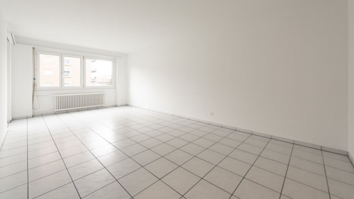 GUT ERSCHLOSSENE WOHNUNG IN OLTEN - 3