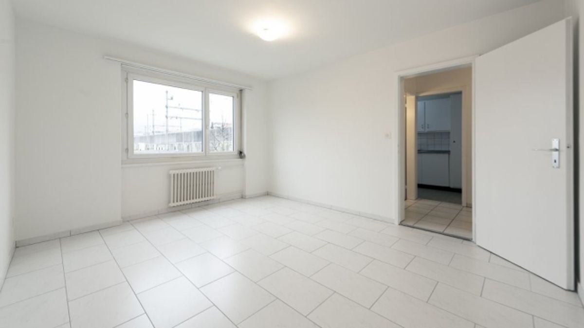 GUT ERSCHLOSSENE WOHNUNG IN OLTEN - 6
