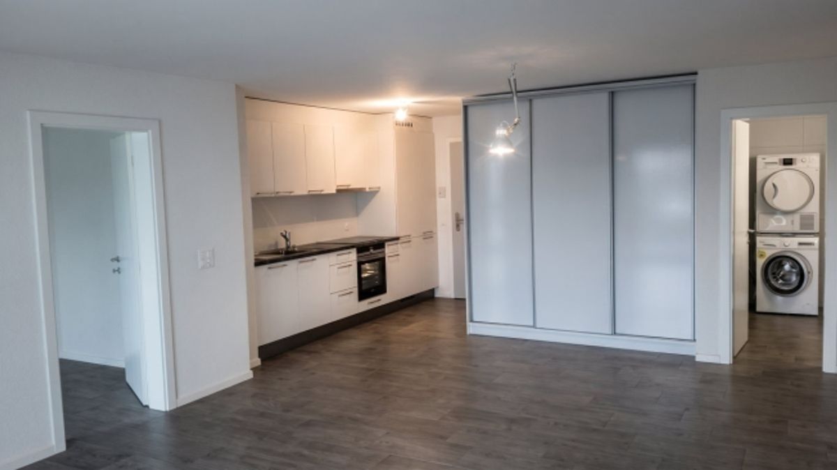 Appartement lumineux de 2,5 pièces avec balcon - 0