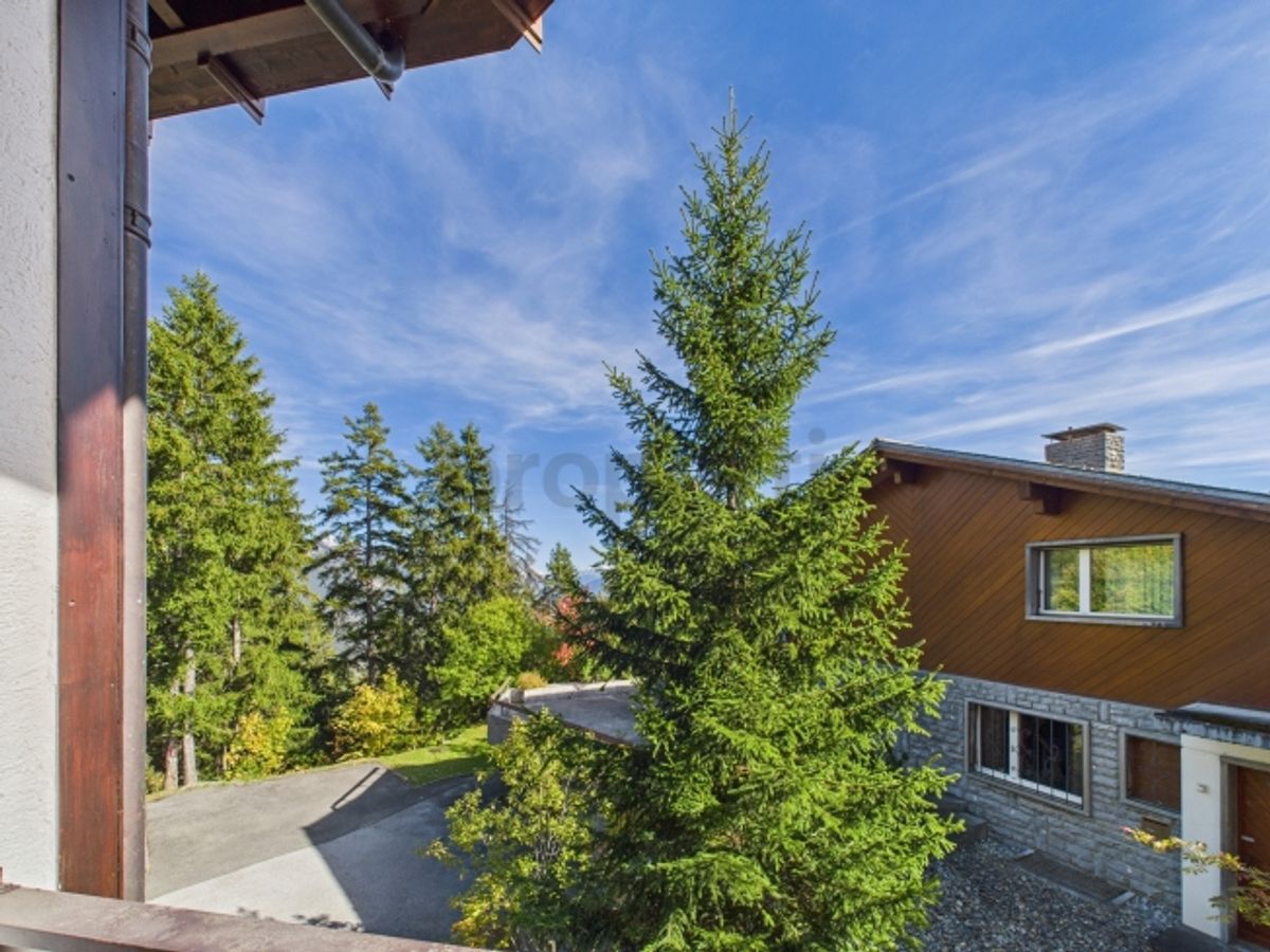 Un spacieux 4.5 avec un grand potentiel de rénovation à Crans-Montana - 8