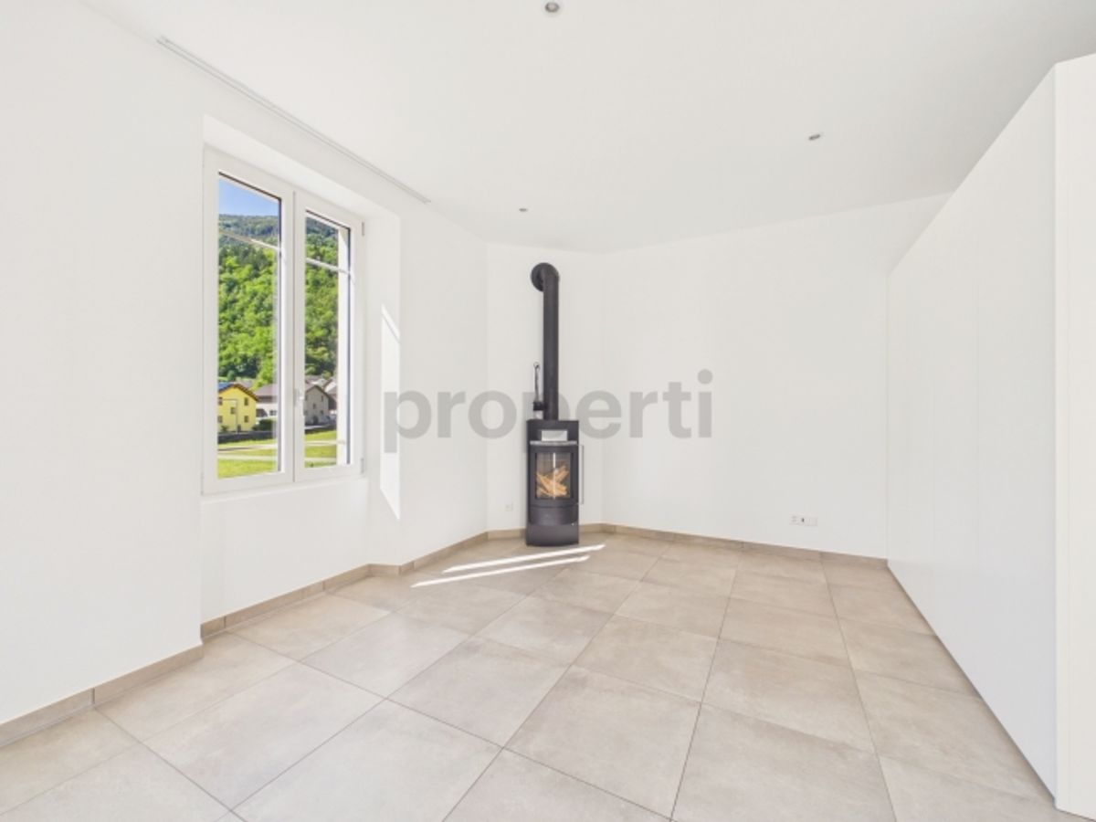 Elegante multiplex-house 10.5 locali con balcone, Acquarossa - 0