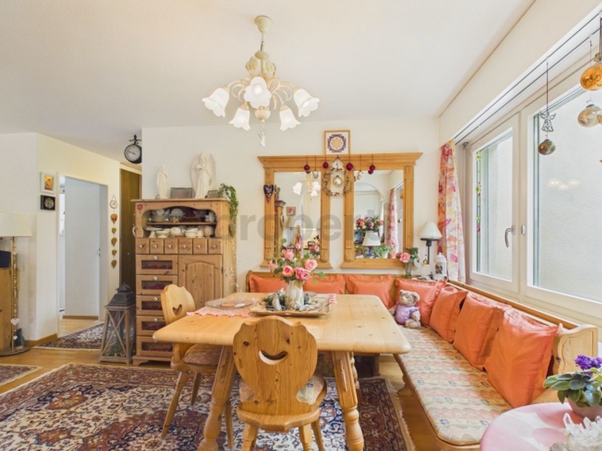 Lichdurchflutete Wohnung mit viel Platz und Weitsicht - 3