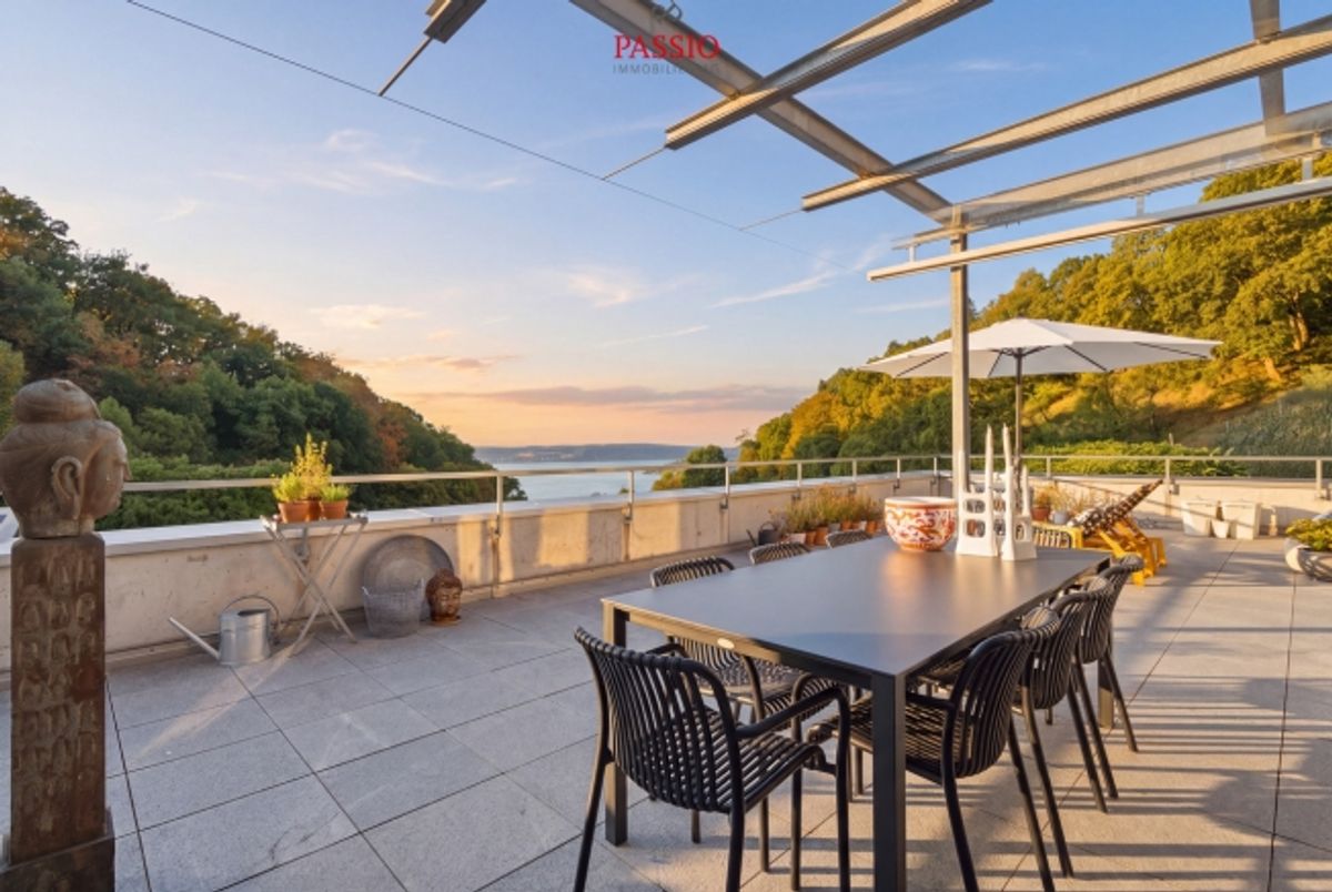Wohntraum über dem Bielersee mit 92 m² grosser Terrasse - 0