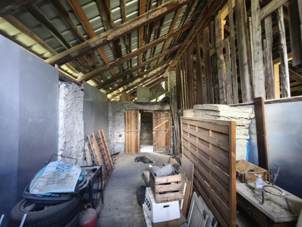 2 SCHEUNEN ZUR RENOVIERUNG VON SIERRE-GELÄNDE MIT 780 M² - 4