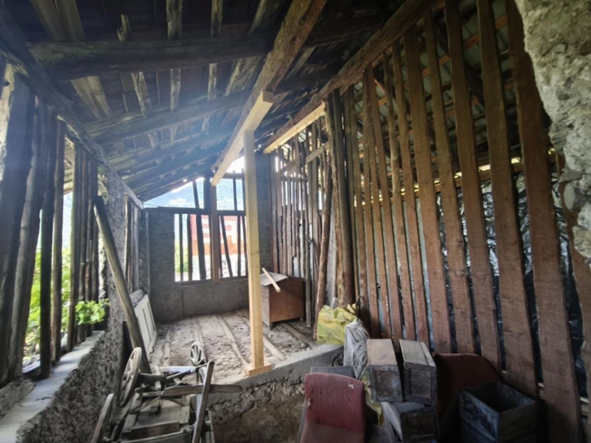 2 SCHEUNEN ZUR RENOVIERUNG VON SIERRE-GELÄNDE MIT 780 M² - 5