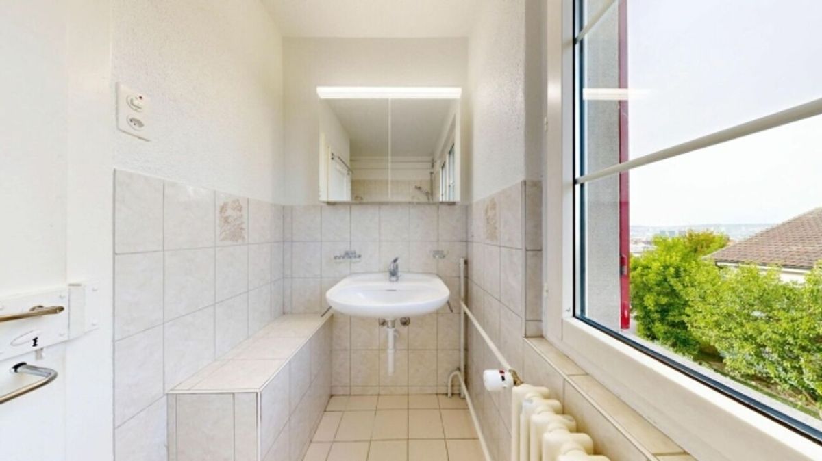 Familienfreundliches 7-Zimmer-Einfamilienhaus mit grosszügigem Umschwung - 11