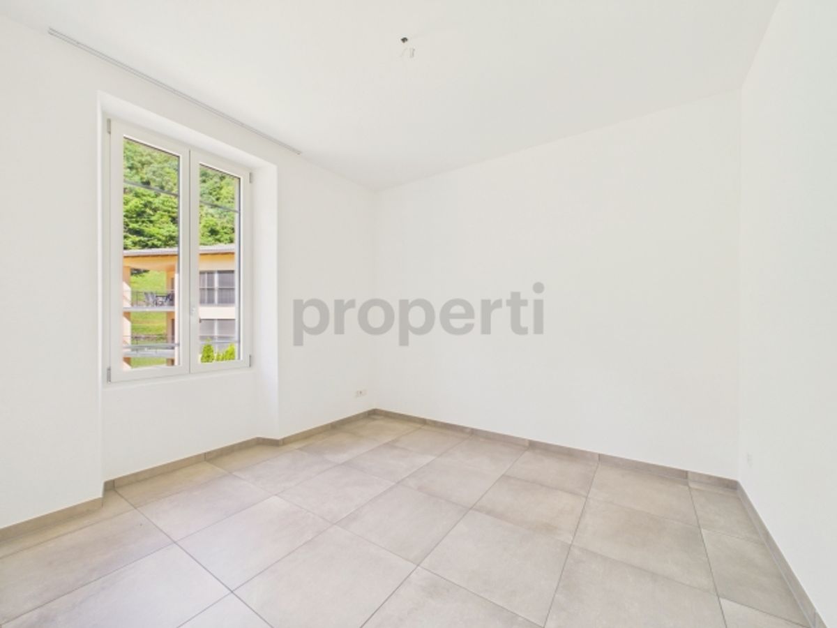 Palazzina a reddito con terreno disponibile edificabile R3 - 4