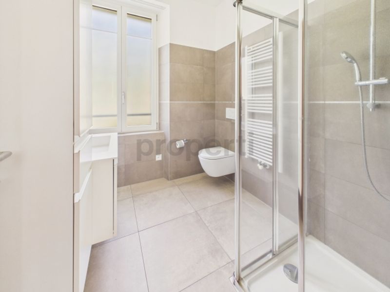 Palazzina a reddito con terreno disponibile edificabile R3 - 7