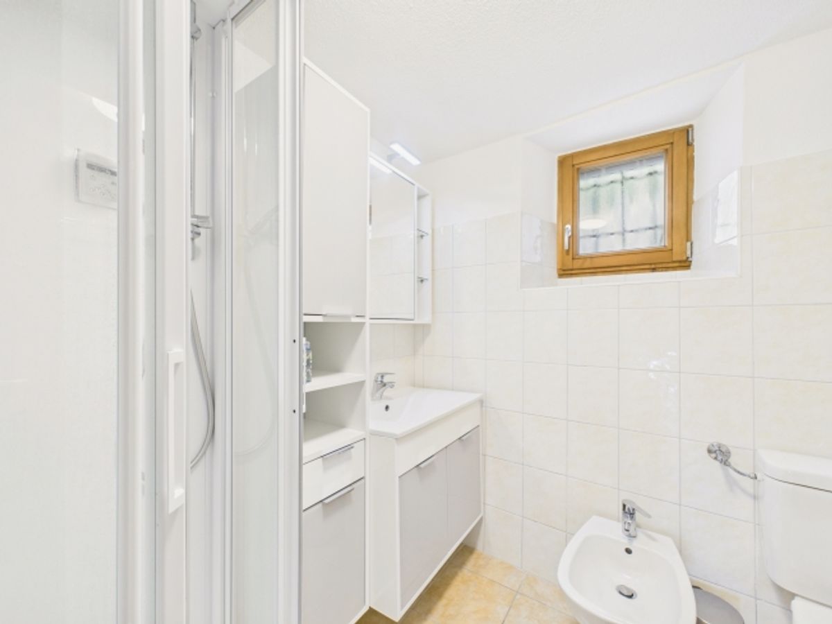 Sogno abitativo a Breggia, TI Moderna casa unifamiliare con 5 stanze - 9