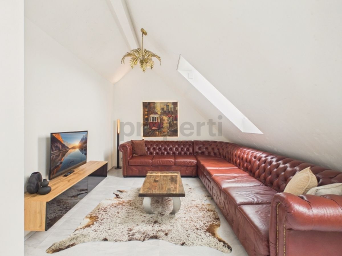 Ankommen, wohlfühlen, zuhause sein  charmante 6.5 Zimmer Maisonette auf zwei Ebenen - 5