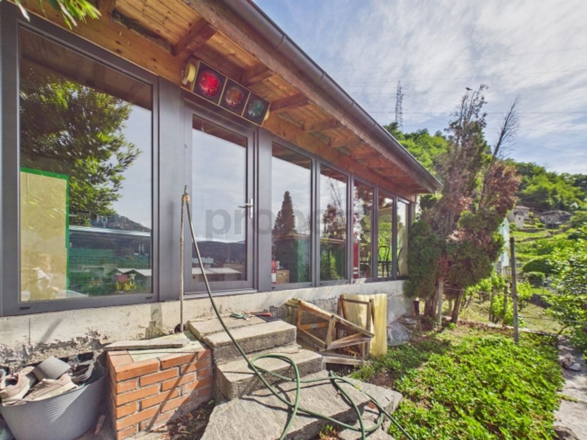Spaziosa casa multifamiliare con grande potenziale a Riazzino - 5