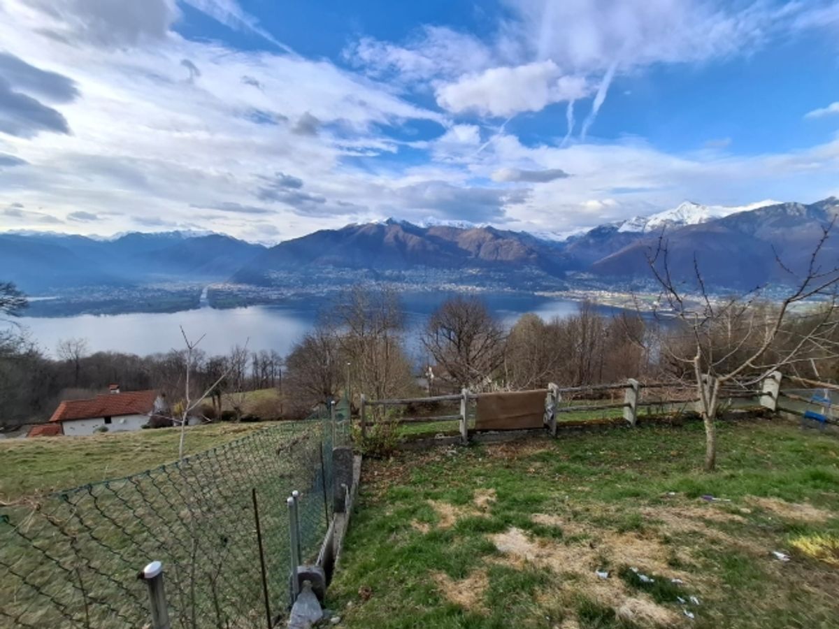 Casa unifamiliare con 4 locali e splendida vista panoramica sul Lago Verbano - 9