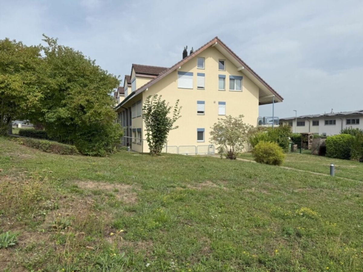 Attikawohnung mit viel Sonne und attraktiver Fernsicht - 1