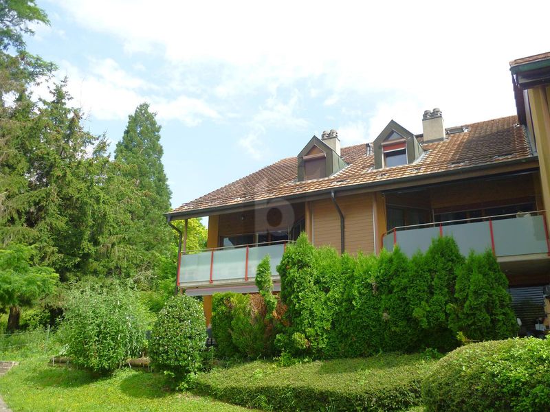 TRIPLEX SPACIEUX, CALME, DISPONIBILITÉ À CONVENIR - 1
