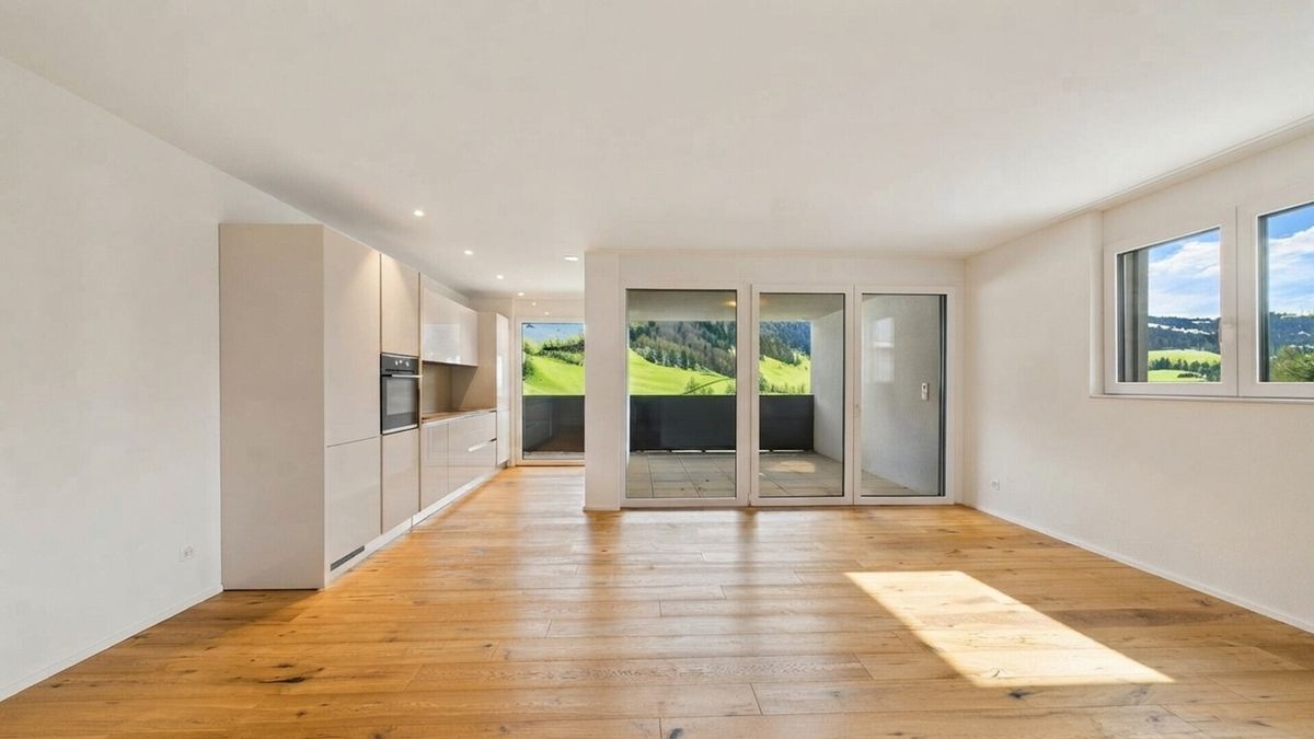 Bergpanorama und Sonne pur: Top 2.5-Zimmerwohnung! - 3