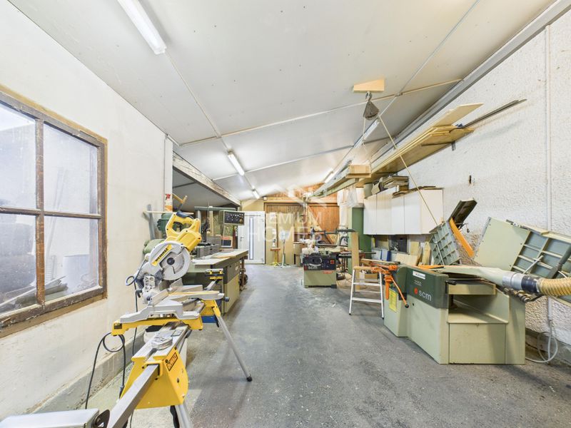 Grosszügige Gewerbeliegenschaft mit Wohnhaus - 4
