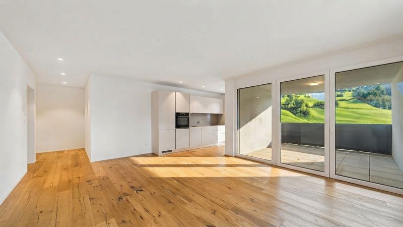 Bergpanorama und Sonne pur: Top 2.5-Zimmerwohnung! - 5