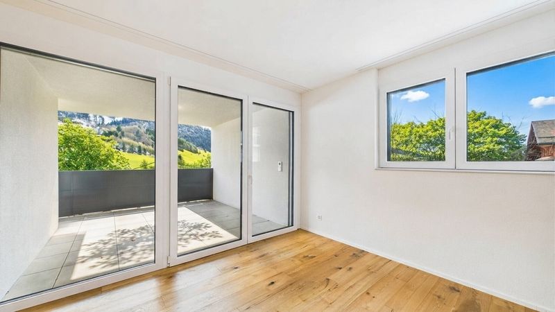 Bergpanorama und Sonne pur: Top 2.5-Zimmerwohnung! - 6