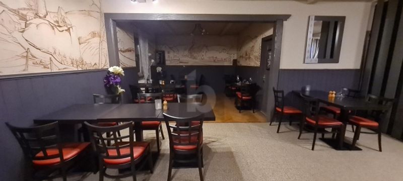 IDÉALEMENT SITUÉ, AVEC UNE CLIENTÈLE D'HABITUÉS - 1