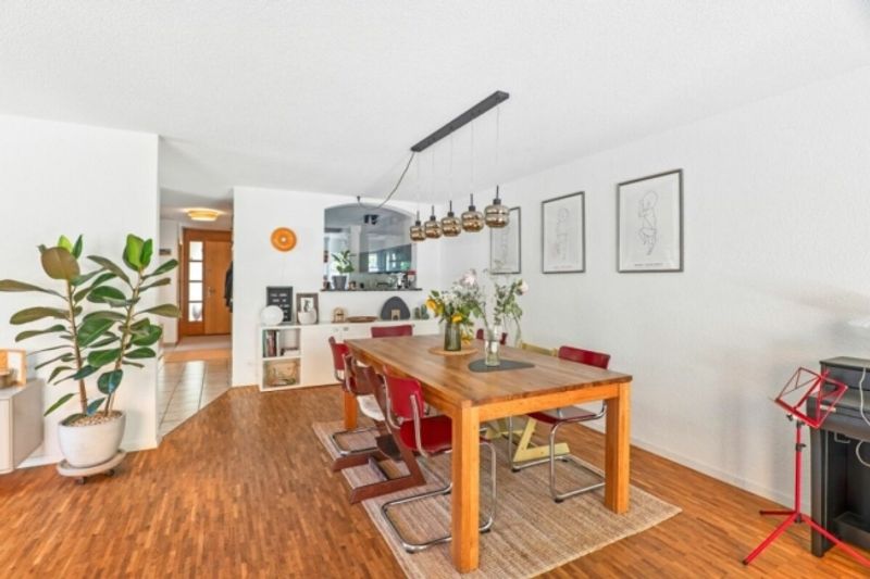 Haus mit grossem Umschwung zentral gelegen - 12