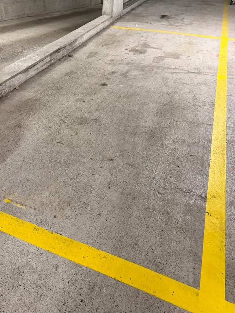 Tiefgarage - 1